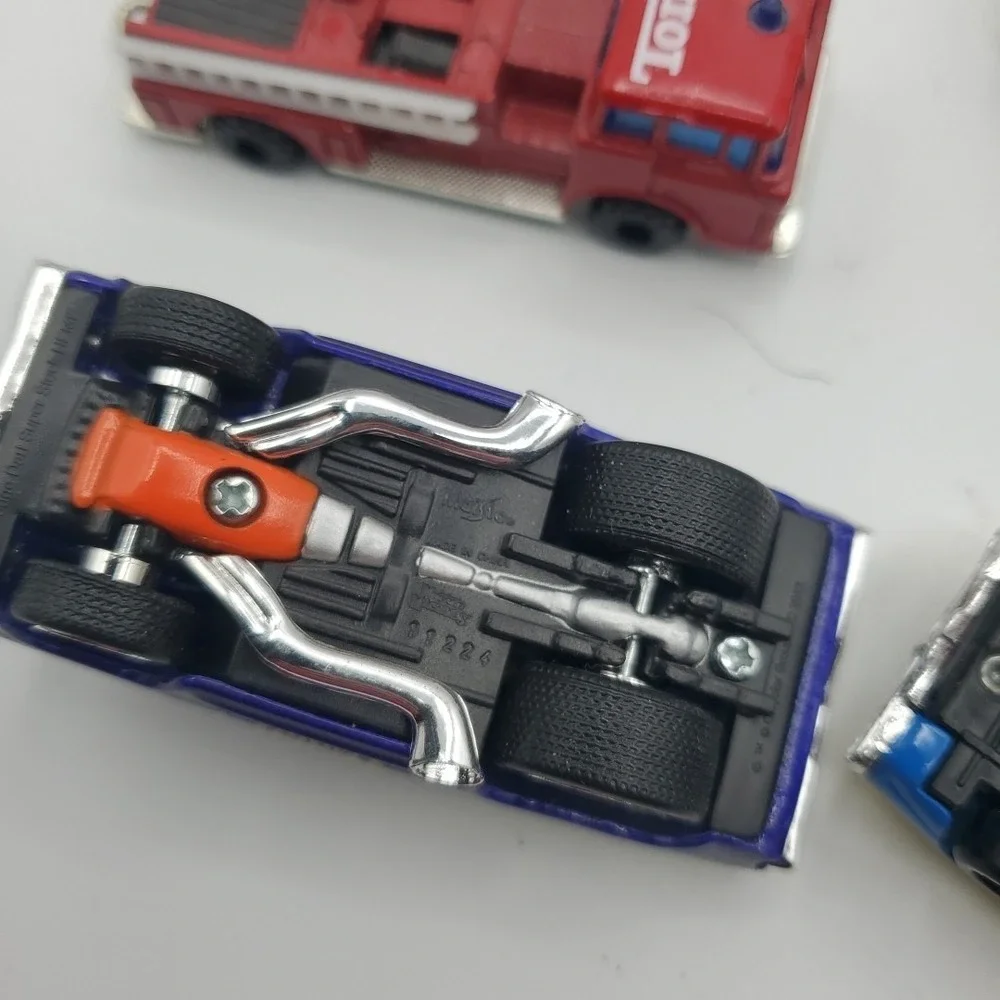 HOT WHEELS PLYMOUTH SUPERBIRD 2 DR‎  Chevy Step 55 Kinsmart Keychain Lot  14 pcs